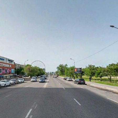 Апартаменты На Улице Розыбакиева, 275-2 Alma-Ata Buitenkant foto